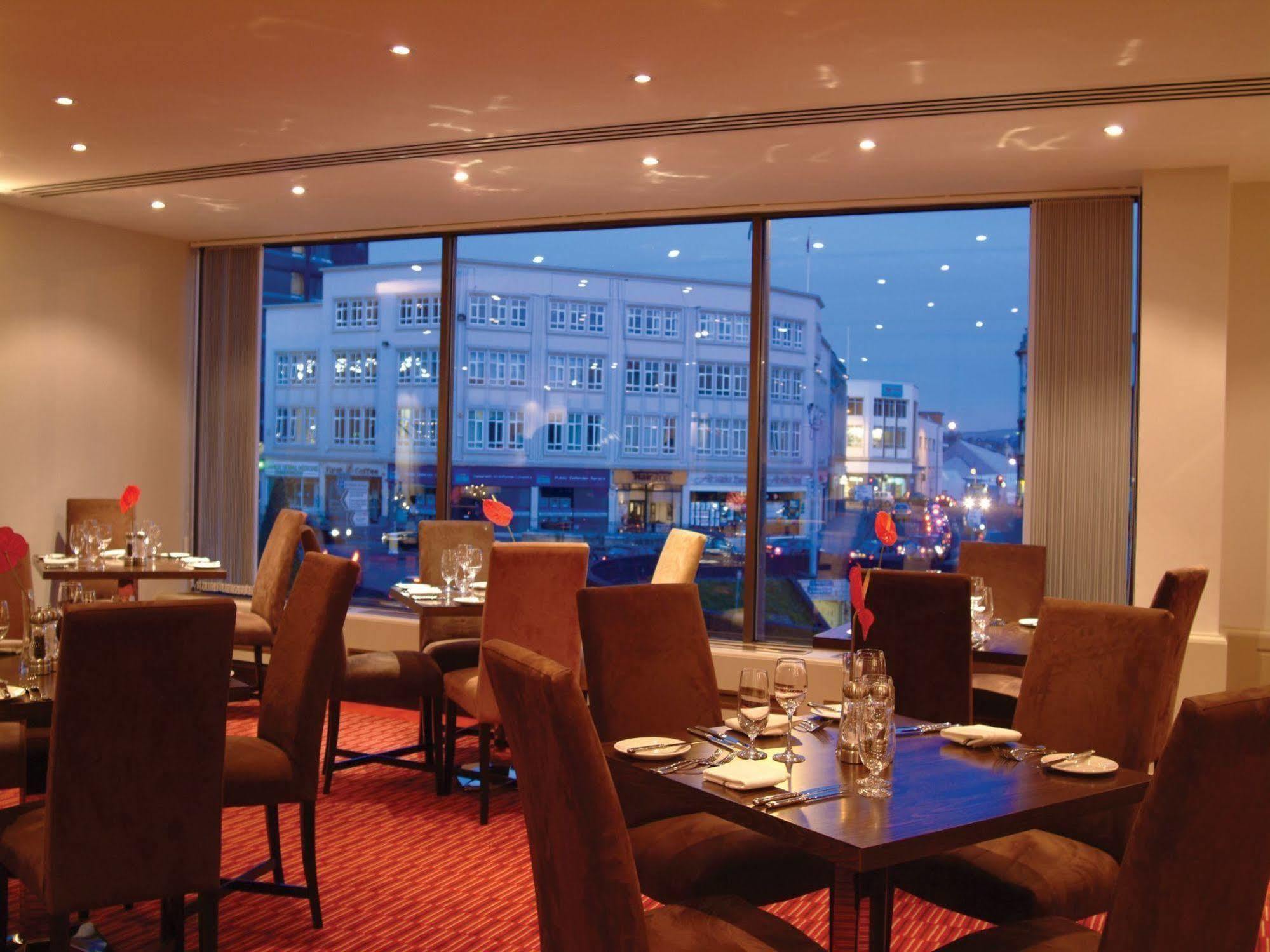The Dragon Hotel Swansea Esterno foto